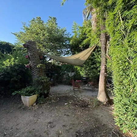 With Garden Near And Tram Apartment *